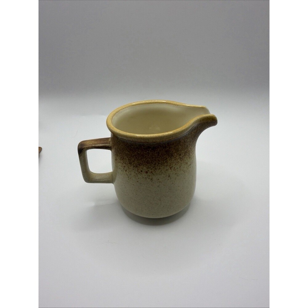Mikasa Stylekraft Creamer Brown Trim Tan Speckled Smooth CO900 Discontinued